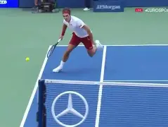 爱游戏官网网页版入口- 费德勒早期比赛高清视频 