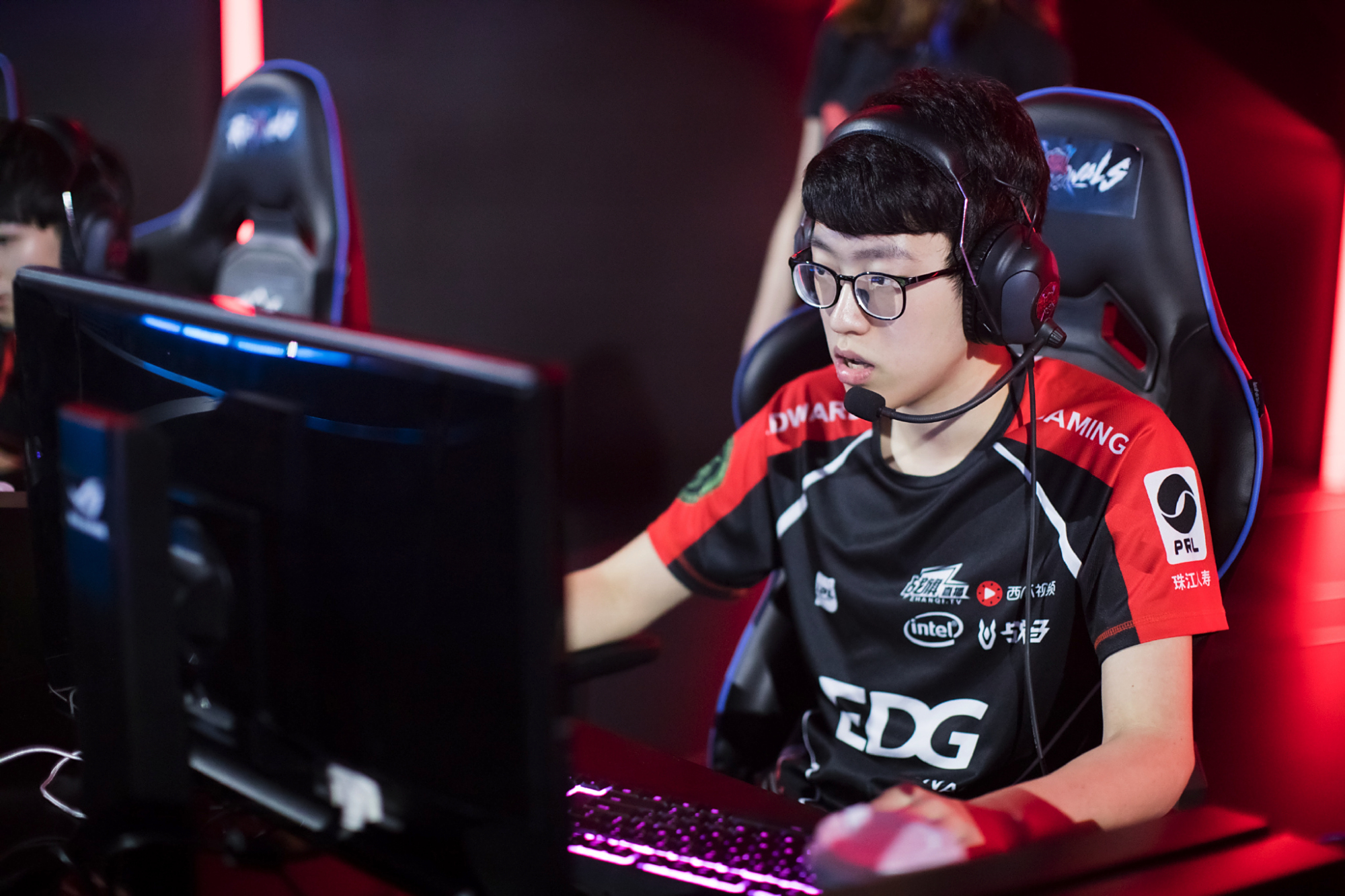 爱游戏入口-Faker在美国队比赛中逆转转会期犹他爵士队长鼓劲，媒体一致点评：Scout在独行侠比赛中悬念迭起(央视点名faker)