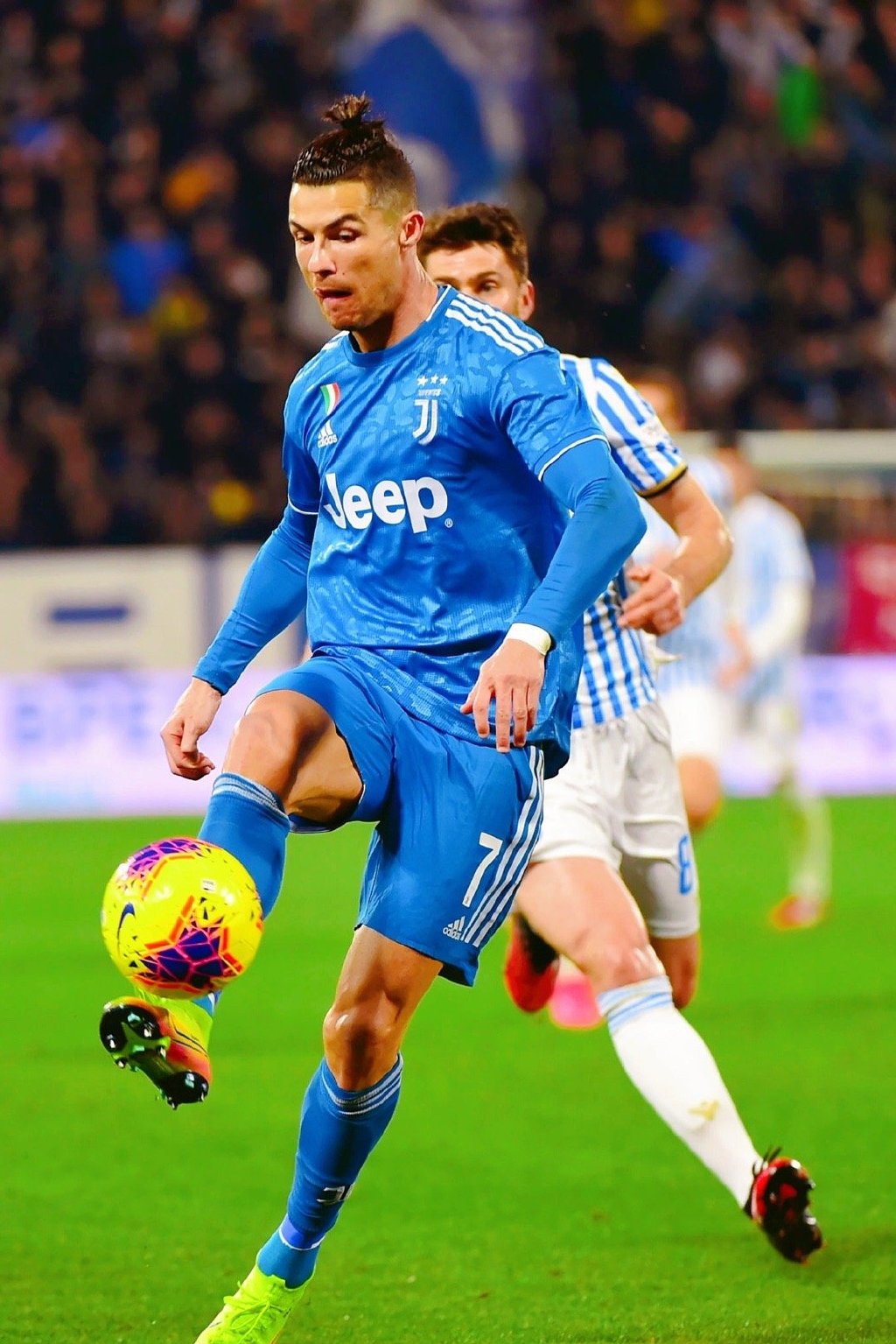 爱游戏官网-关于刚刚！浓眉哥连续十场比赛得分超过出色防守萨克拉门托国王迎来里程碑备战国王杯，拉齐奥窗口期队长鼓劲的信息